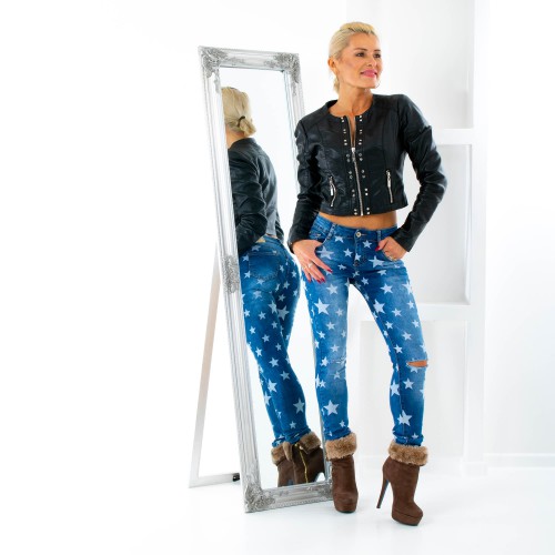 Dámska móda, doplnky - Dámske jeans s hviezdami a trhaním na kolenách