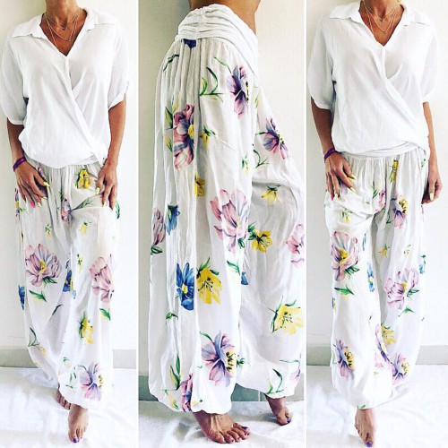 Dámska móda, doplnky - Dámske háremové nohavice - sultánky biele s kvetmi