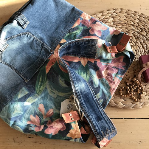 Dámska móda, doplnky - Verato Veľká džínsová kabelka s kvetmi do modra