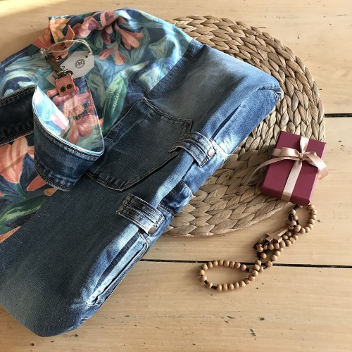 Dámska móda, doplnky - Verato Veľká džínsová kabelka s kvetmi do modra