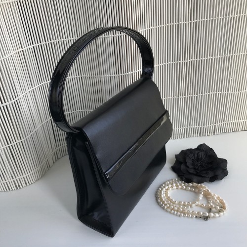 Dámska móda, doplnky - Plesová kabelka - imitácia kože a latex - čierna