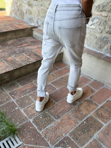 Dámska móda, doplnky - Dámske jeans N5 s čipkou