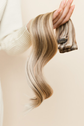 Predlžovanie vlasov, účesy - Clip in vlasy 40 cm – 9dielna sada z pravých ľudských vlasov v melíre ľadová blond a stredná blond