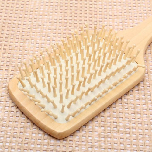 Predlžovanie vlasov, účesy - Masážny kefa na vlasy s bambusovými hrotmi