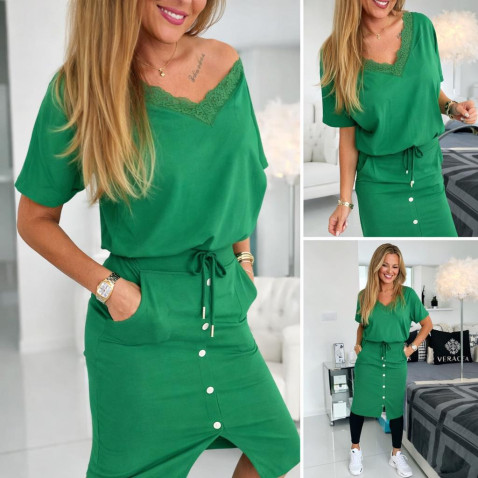 Športová šatovka s čipkou