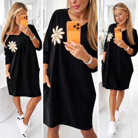 Dámska šatovka s kvetom a vreckami - čierna